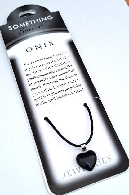 Set Pandantiv inimioara  din Onix cu felicitare personalizata, amuleta pentru forta interioara